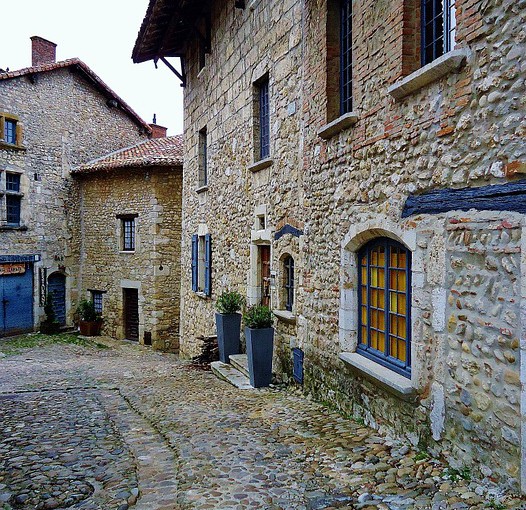 Visitez les plus beaux villages médiévaux de France