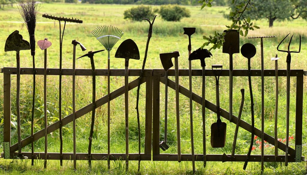 Des outils de jardin